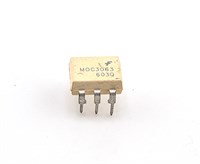 Оптопара MOC3061 MOC3061
